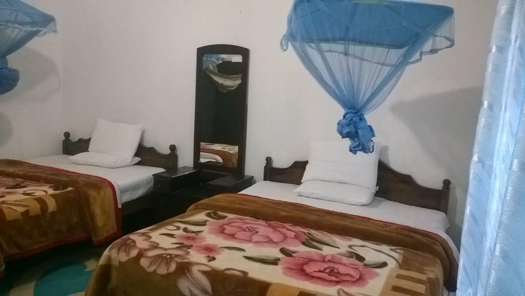 Srihelyes Inn Нувара Елия Екстериор снимка